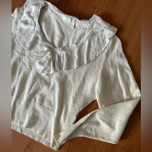 Chloe Ruffled V-Neck Wool/Cashmere Sweater in Milk - Size Small (fits like XS) - Picture 2 of 11